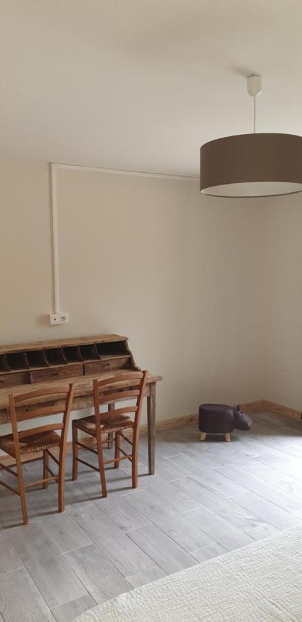 Chambres D'Hotes Des Trouilles Lafrancaise Ngoại thất bức ảnh