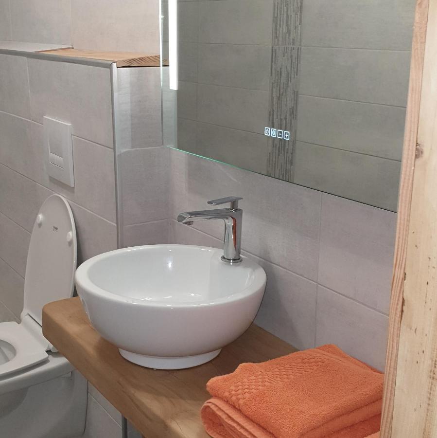 Chambres D'Hotes Des Trouilles Lafrancaise Ngoại thất bức ảnh